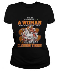 Ladies Tee Never underestimate awoman who understands football and loves Clemson Tigers shirt