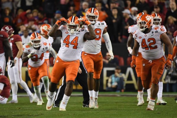 Nyles Pinckney was congratulated by his teammates after stopping a fake field goal attempt on fourth down.