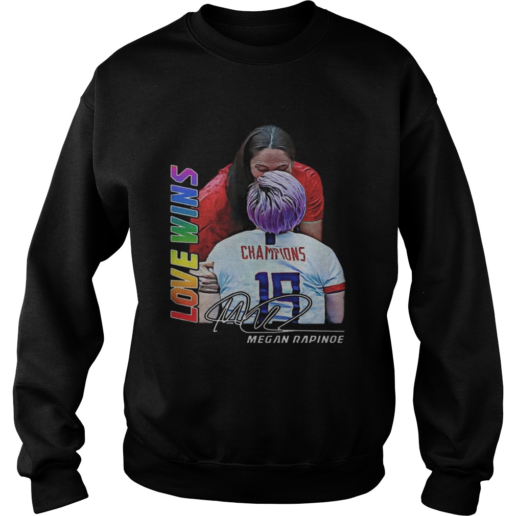 Megan Rapinoe kiss Sue Bird love wins Sweatshirt