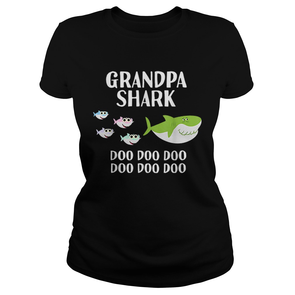 Nice Mens Grandpa Shark Halloween Christmas Grandpa Matching Classic Ladies