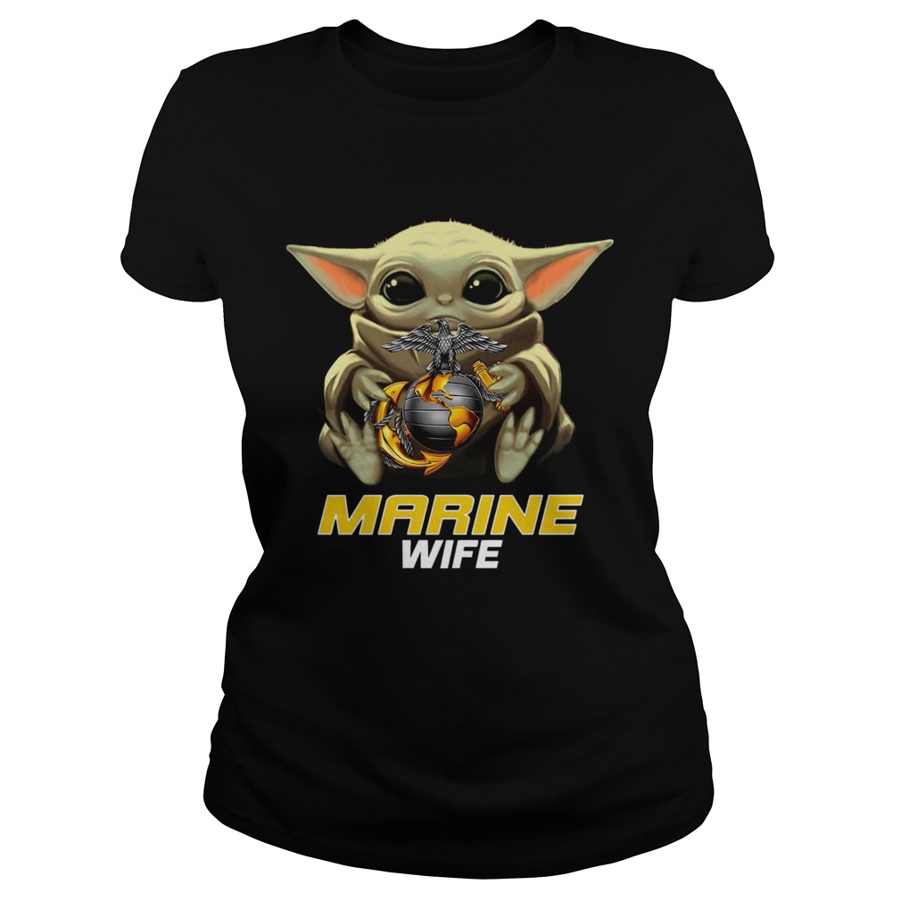 Baby Yoda Hug Marine Wife Classic Ladies