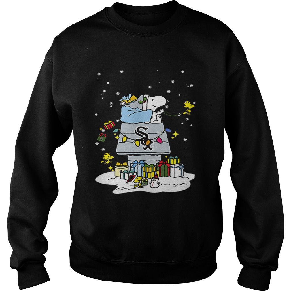 Chicago White Sox Snoopy Brings Christmas To Town Sweatshirt