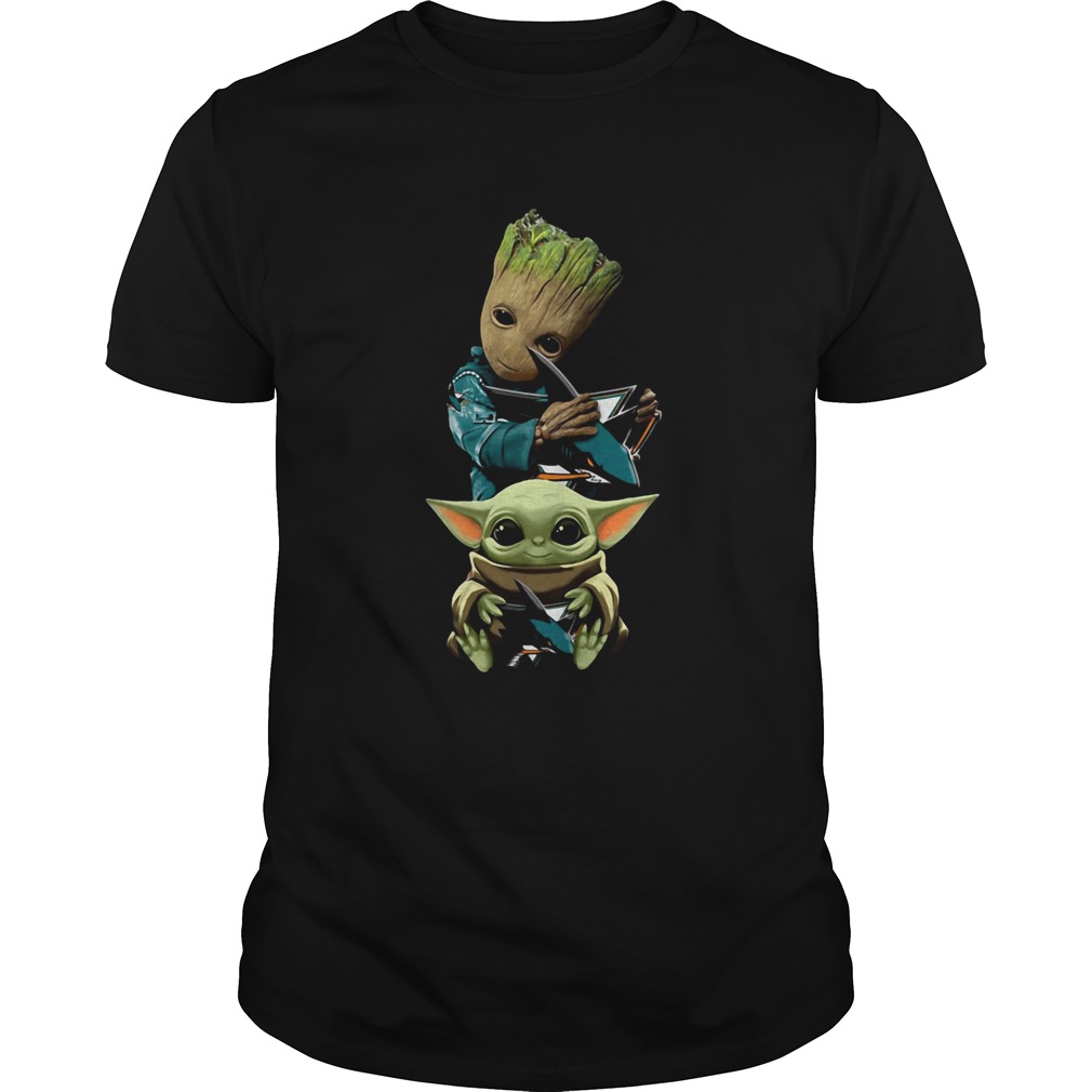 Baby Groot And Baby Yoda Hug Philadelphia Flyers shirt