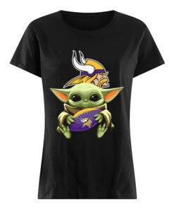 Star Wars Baby Yoda Hug Vikings ladies