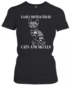 Easily Distracted By Cats And Skulls Costume T-Shirt Classic Women's T-shirt