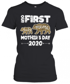 First Mothers Day Mom Baby Bear Leopard Plaid New Mom T-Shirt Classic Women's T-shirt