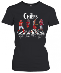 The Chiefs Patrick Mahomes Tyreek Hill Travis Kelce Laurent Duyearay Tardif T-Shirt Classic Women's T-shirt