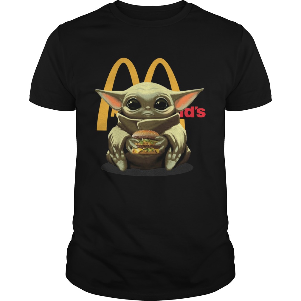 Baby Yoda Hug Hamburguesa McDonalds shirt