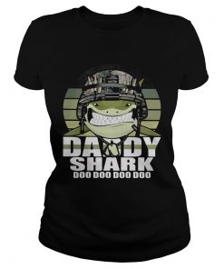 Daddy shark doo doo doo doo vintage retro  Classic Ladies