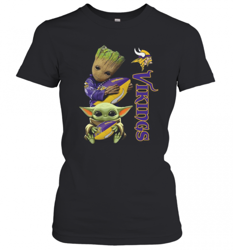 Baby Groot And Yoda Hug Minnesota Vikings T-Shirt Classic Women's T-shirt