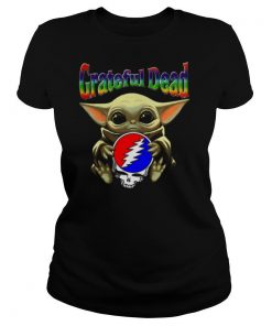 Baby Yoda hug Grateful Dead shirt