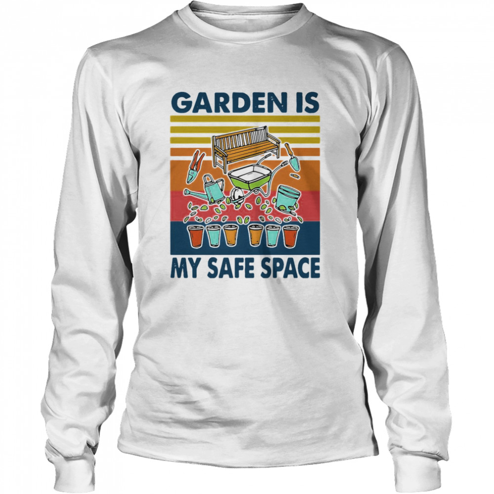 Garden Is My Safe Space Vintage  Long Sleeved T-shirt