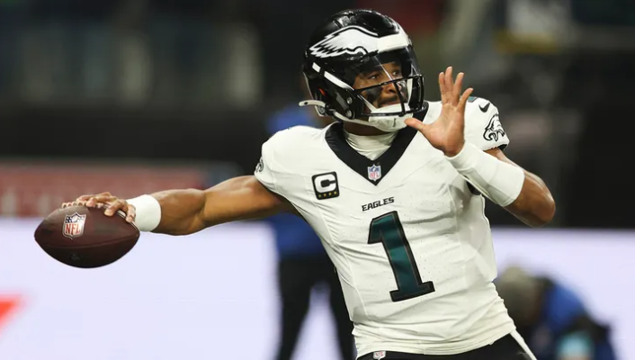 Philadelphia Eagles quarterback Jalen Hurts passes against the Green Bay Packers during the first half of a game Friday, Sept. 6, 2024, at the Neo Quimica Arena in Sao Paulo.