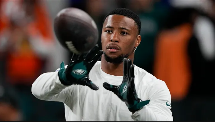 Philadelphia Eagles running back Saquon Barkley warms up before a game against the Green Bay Packers Friday, Sept. 6, 2024, at the Neo Quimica Arena in Sao Paulo.