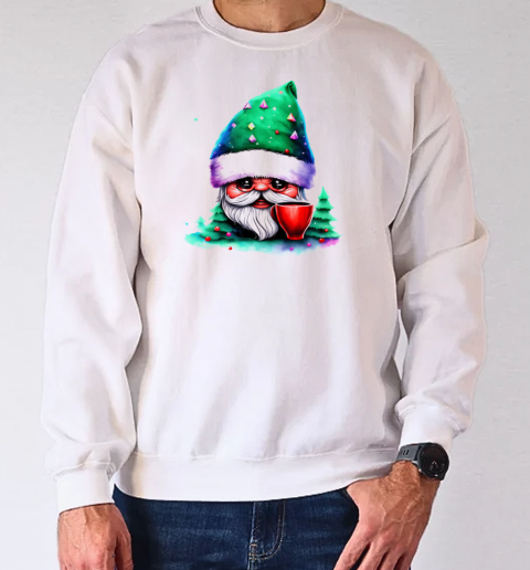 Cartoon gnome with red cup in front of trees T-Shirt Unisex Sweatshirt