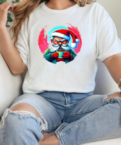 Cartoon illustration of Santa Claus with a cup of coffee T-Shirt Classic Women's T-shirt