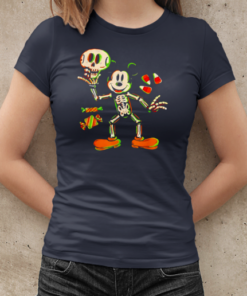 Mickey Mouse Trick T-Shirt Classic Women's T-shirt